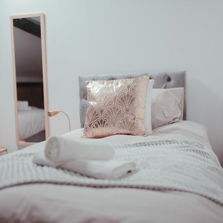 Bv Luxury Apartment Penthouse Conditioning House Bradford  Exteriér fotografie